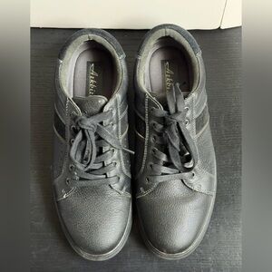 Stylish Black Leather Sneakers for Men